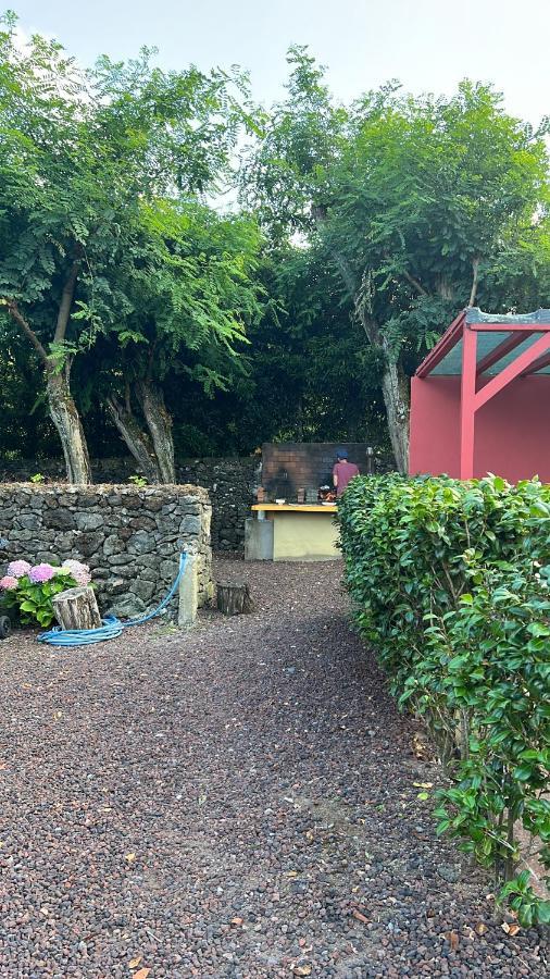 A Casa Amarela Capelas Exterior foto